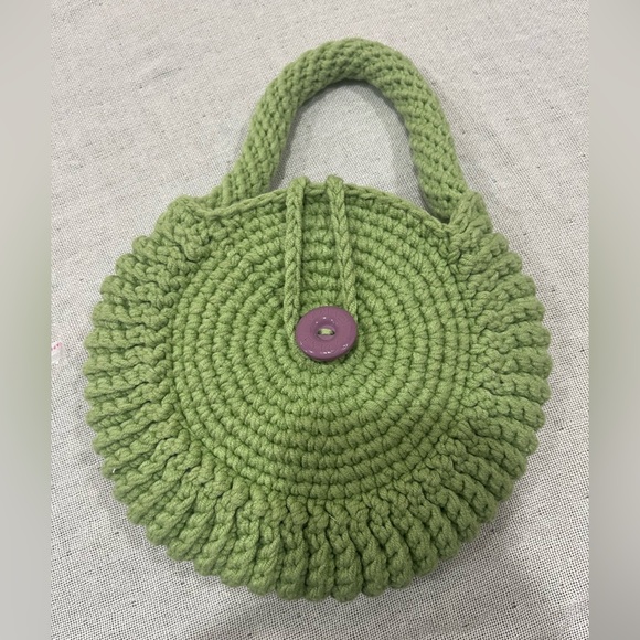 Handcrafted Green Floral Knit Bag - Picture 2 of 11